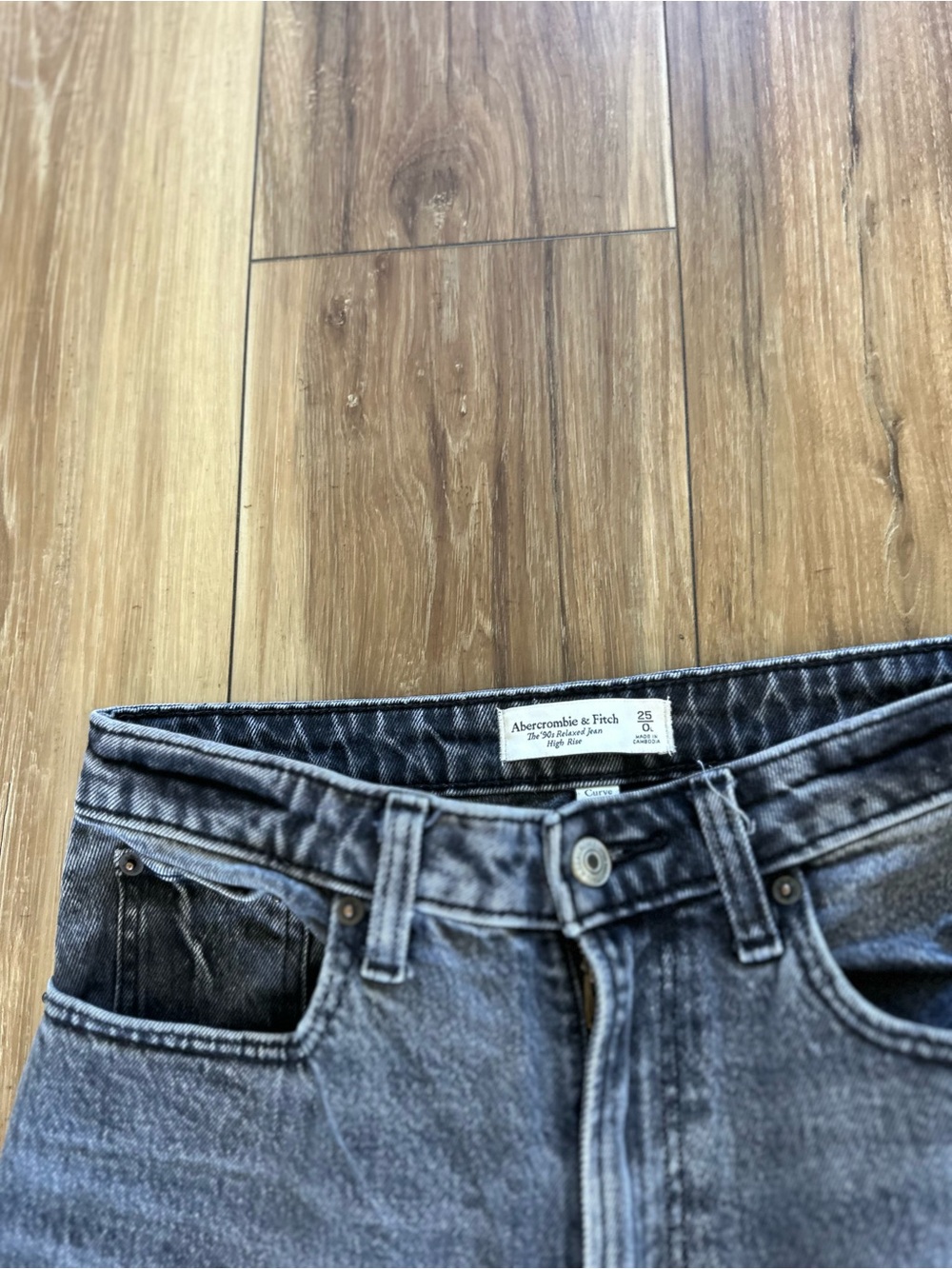 Abercrombie & Fitch Women’s the ‘90s relaxed Jeans size 25/0L - Picture 4 of 6